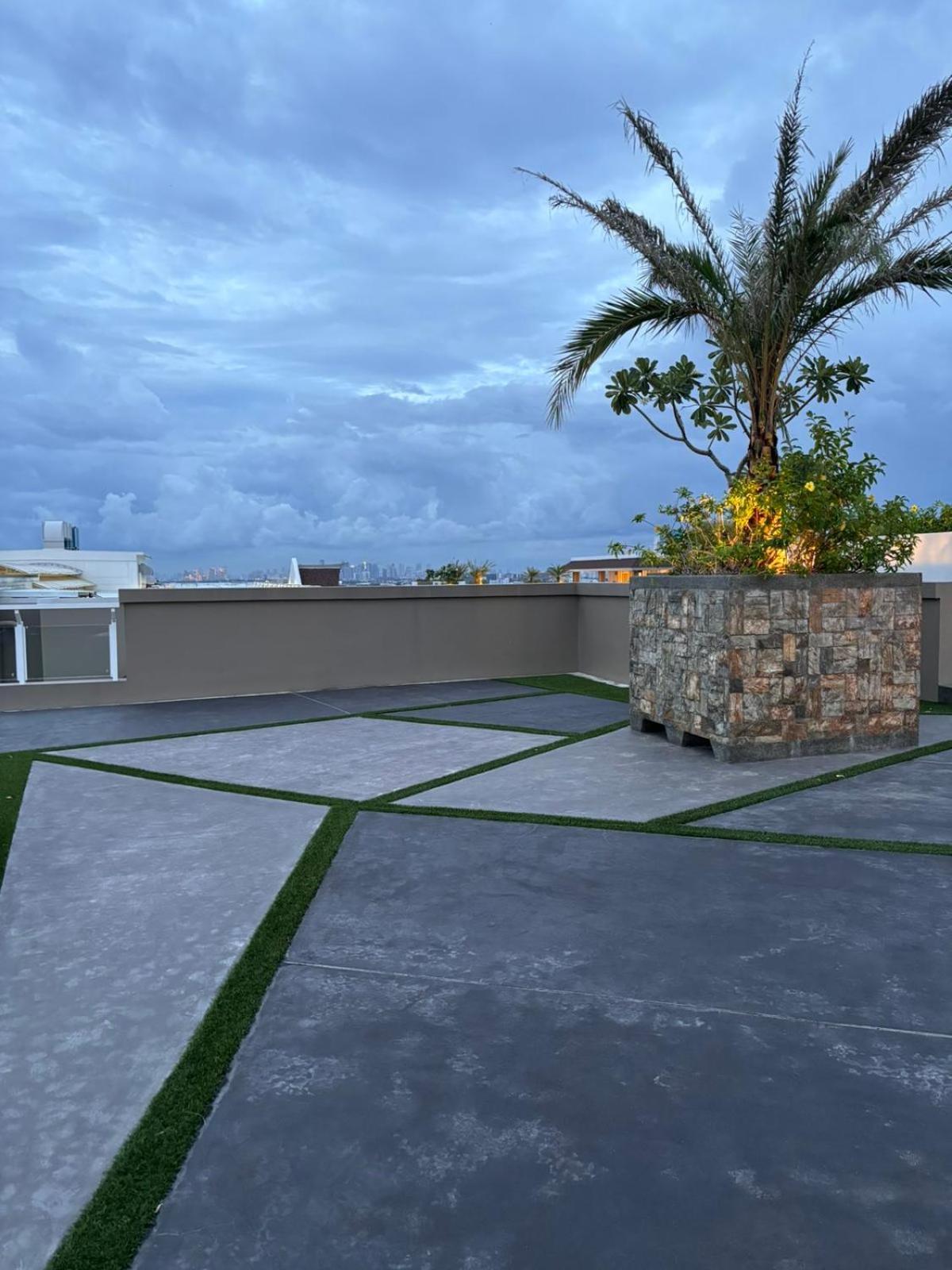 2 Bedroom Condo Unit Near Sm Bf & Naia At The Atherton By Dmci With 2 Balcony Paranaque City Exteriör bild