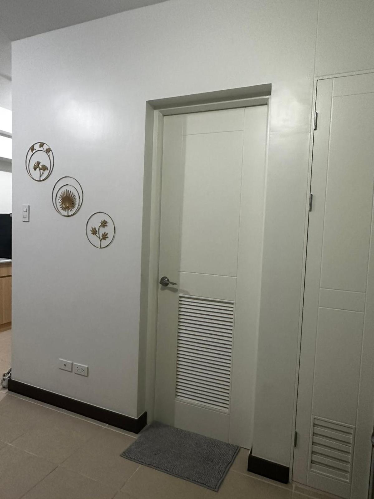 2 Bedroom Condo Unit Near Sm Bf & Naia At The Atherton By Dmci With 2 Balcony Paranaque City Exteriör bild